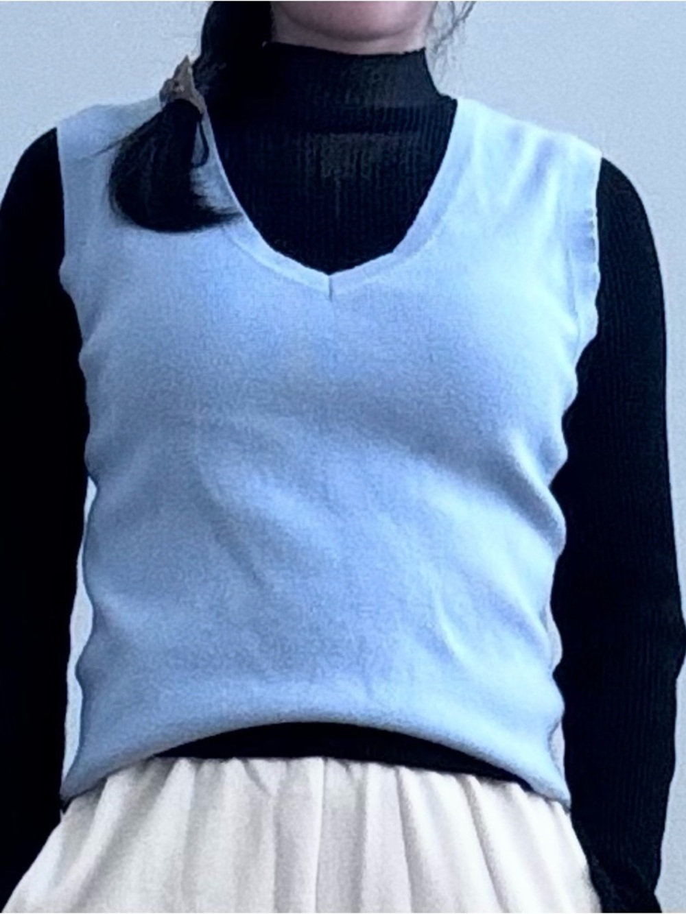 🌀 Kate by Laltramoda Baby Blue V-Neck Knit Vest